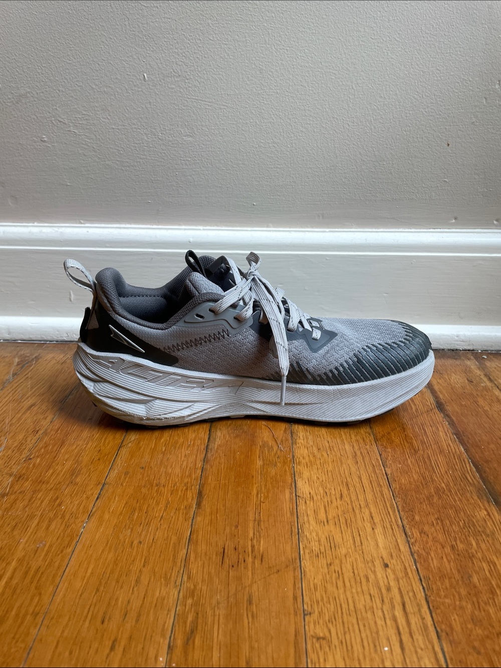 Altra Experience Wild 2 Women’s Gray Trail Running Shoes - Picture 4 of 7